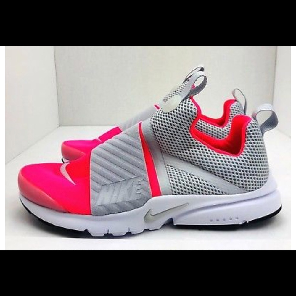 Brand new in box Nike presto sz 5y womens 7